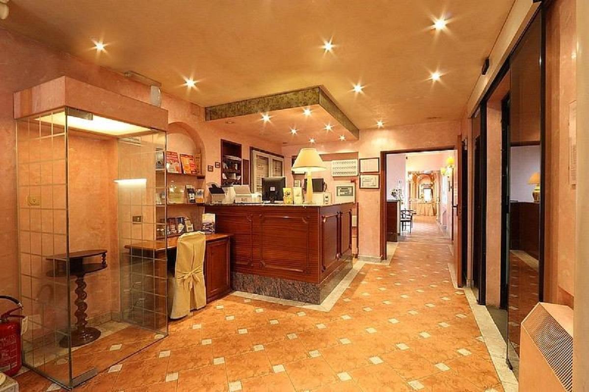 Hotel Alinari Firenze Esterno foto